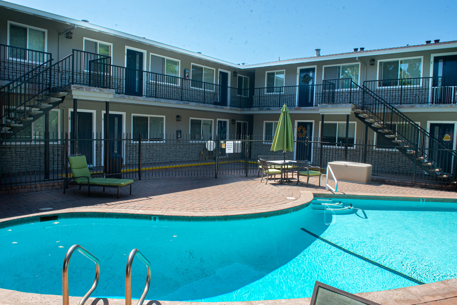 Revey Villa Apartments, 158, 166 &amp; 174 Revey Avenue photo 4